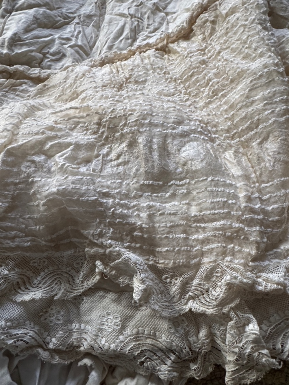 1940s ivory vintage silk and lace wedding skirt s - Picture 3 of 7